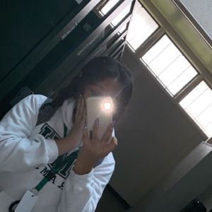 Meet your Posher, Alex